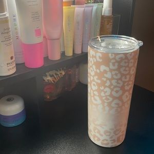 Cheetah cup BUIlT